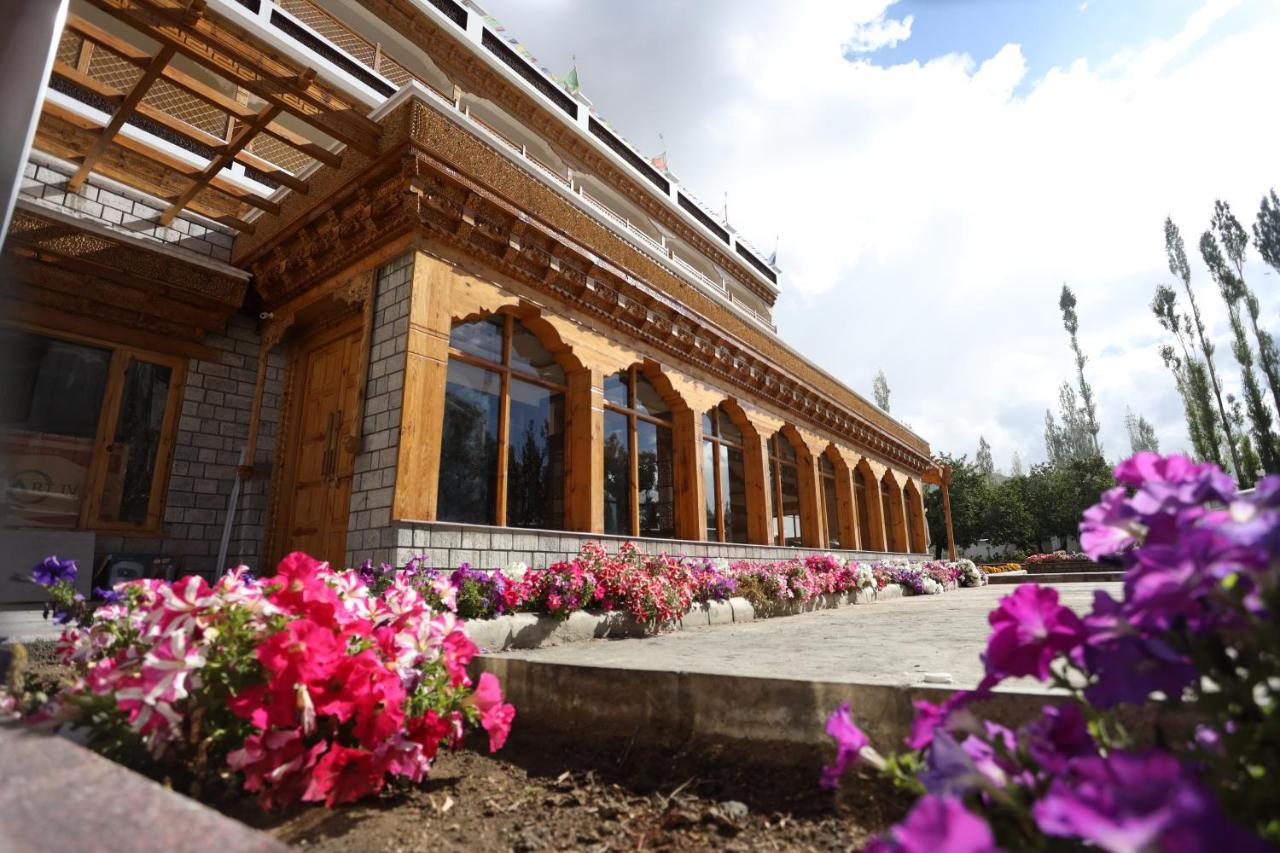 Hotel The Grand Khasdan Leh Ngoại thất bức ảnh