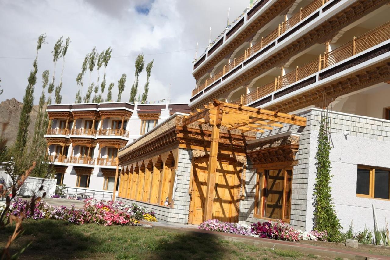 Hotel The Grand Khasdan Leh Ngoại thất bức ảnh